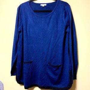 Blue scoop neck sweater with blk trim
